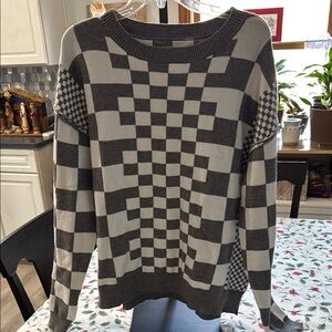 Gray & White Checkered Sweater - never worn